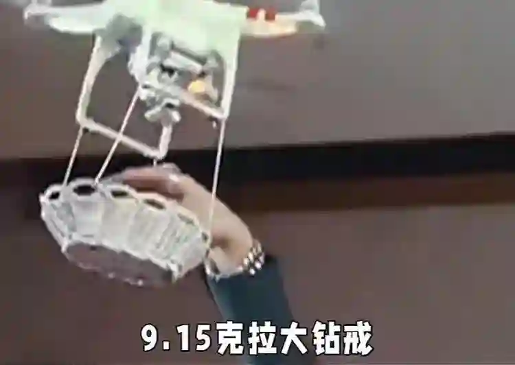 汪峰宁静庆生十指紧扣，撕开章子怡伤疤，森林北实惨