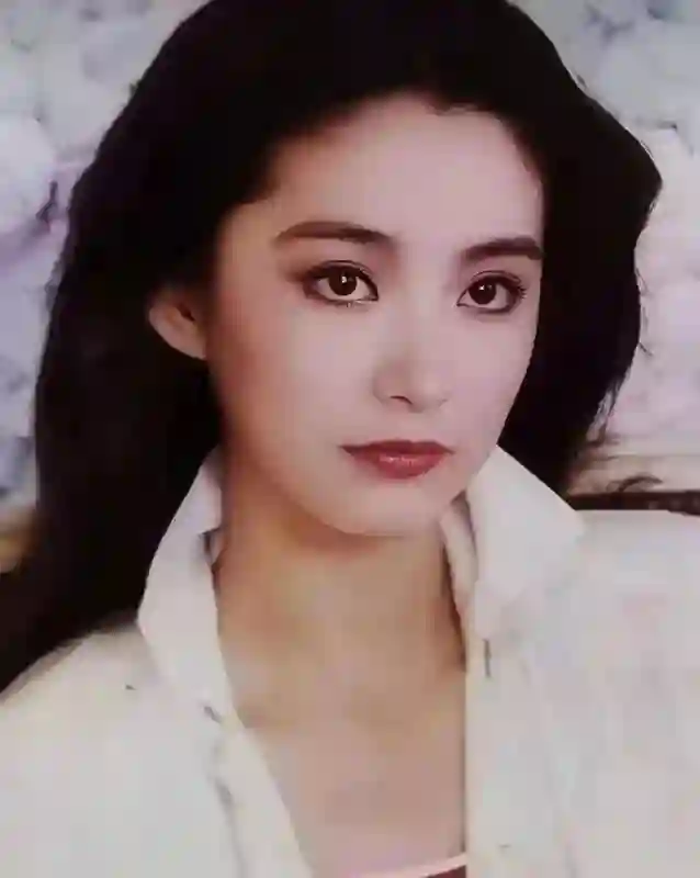 林青霞和10位女星的25张合照，看完了，才明白绝色与漂亮的差异