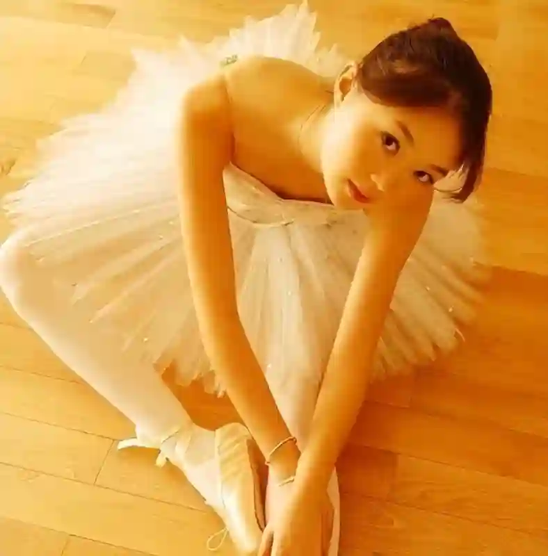 晚晚直播再掀争议：红极一时的“豆瓣三大女神”，为何全塌房了？