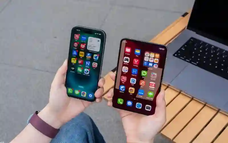 华为Pura X的这块屏幕，改变了什么？