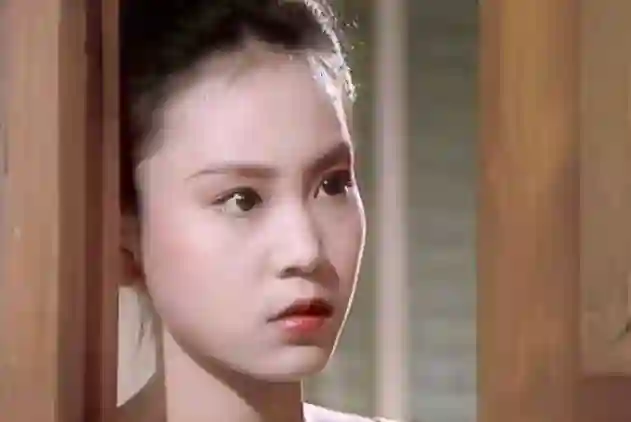 不露面不知道，一露面吓一跳！这些明星怎么突然老得连面相都变了