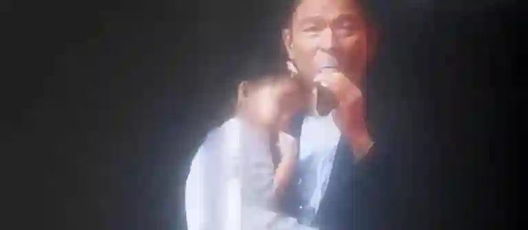 刘德华被女儿“炫爸”！天王宠女细节曝光，网友：这才是真正的父爱！