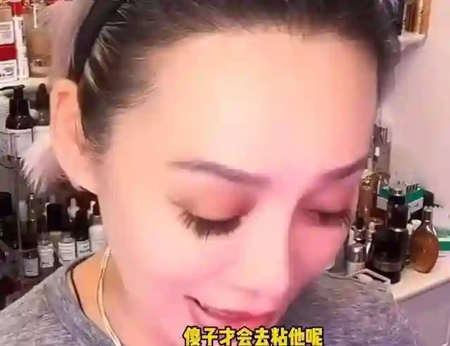 宁静正面回应“牵手”事件隐情！汪峰实在可怜，里子和面子都没了