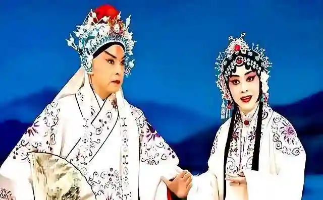 没想到，即使嫁给于魁智35年，李胜素依然是梁以薇心中的一根刺