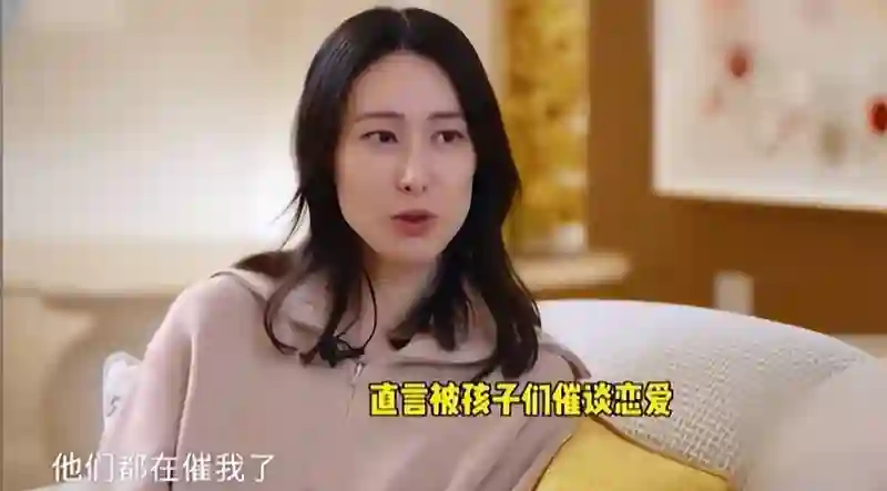 折腾一大圈才37岁，“豪门弃妇”梁洛施，最终笑到最后