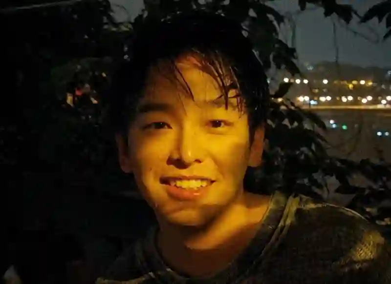 还记得黄觉的儿子小核桃吗，比爸爸还高了？