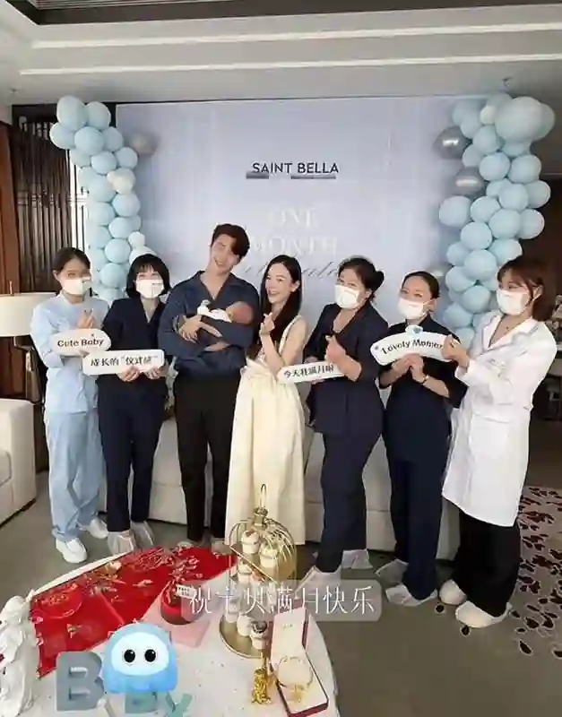 张檬儿子满月，有韩国名与英文名，送金锁金碗，产后越来越漂亮