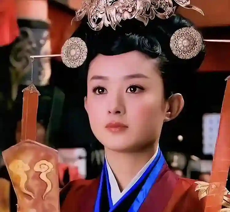 4年赚13亿，和冯绍峰离婚后的赵丽颖，为何不要儿子的抚养权？