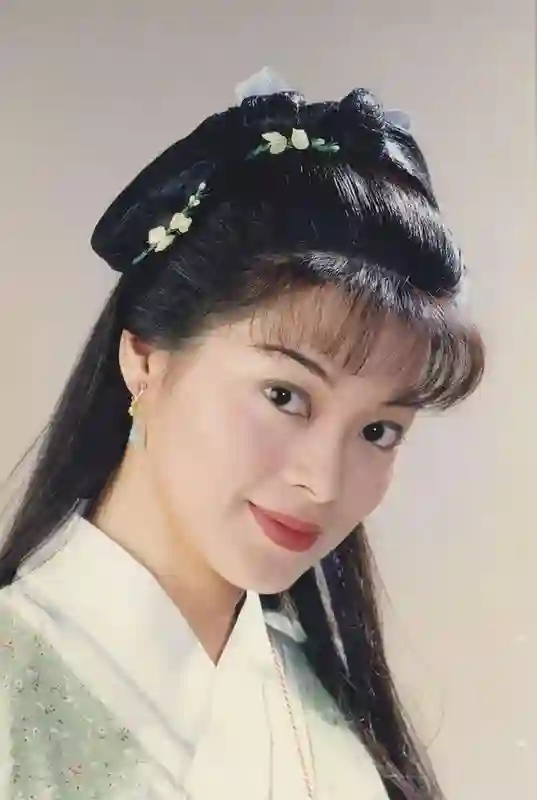 她是刘嘉玲“绑架案”替罪羊，因舆论被迫退圈，现58岁仍孤身一人
