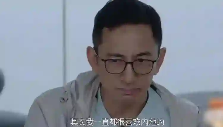 吴启华澳门输光42亿风波，牵出大量明星赌博照，汪峰才是冰山一角