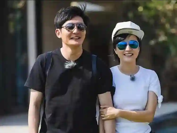 郭京飞不红的时候与陆毅回娘家，丈母娘：快去给陆毅做饭，他饿了