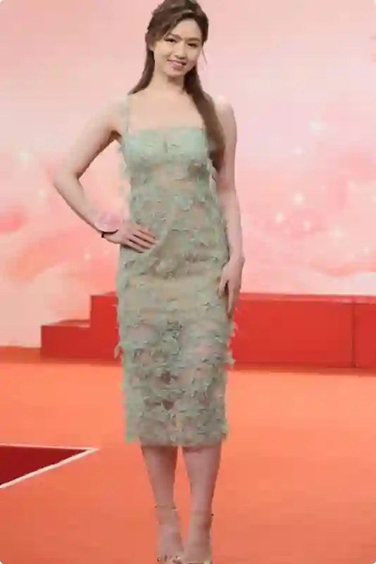 承认吧！没有一眼万年、千娇百媚的颜值，这样的选美就是自我欺骗