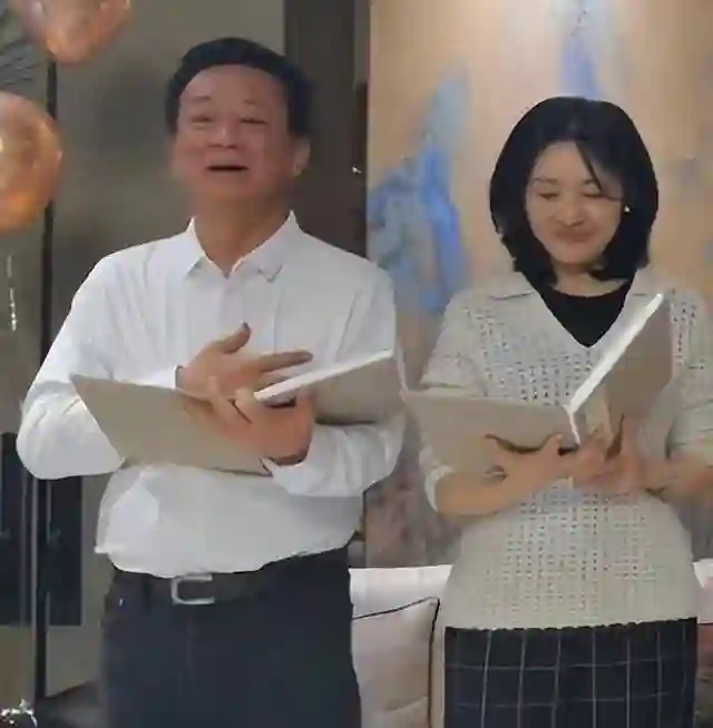 昔日央视主持再次重聚，董卿周涛惊艳了岁月，朱军却被岁月惊艳了