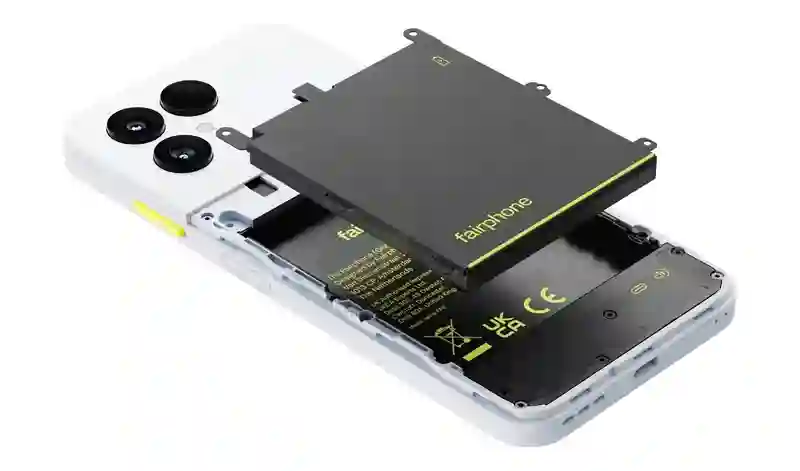 Fairphone 6官方宣传图曝光：两段式背面，电池盖固定螺丝外露