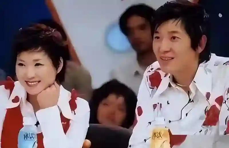 55岁戴军现状：隐居泰国与瞿颖做邻居，暗恋李静16年，如今还单身