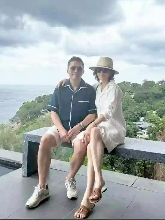刘嘉玲生图引热议，58岁瘦身过度？请停止审判女性身体！