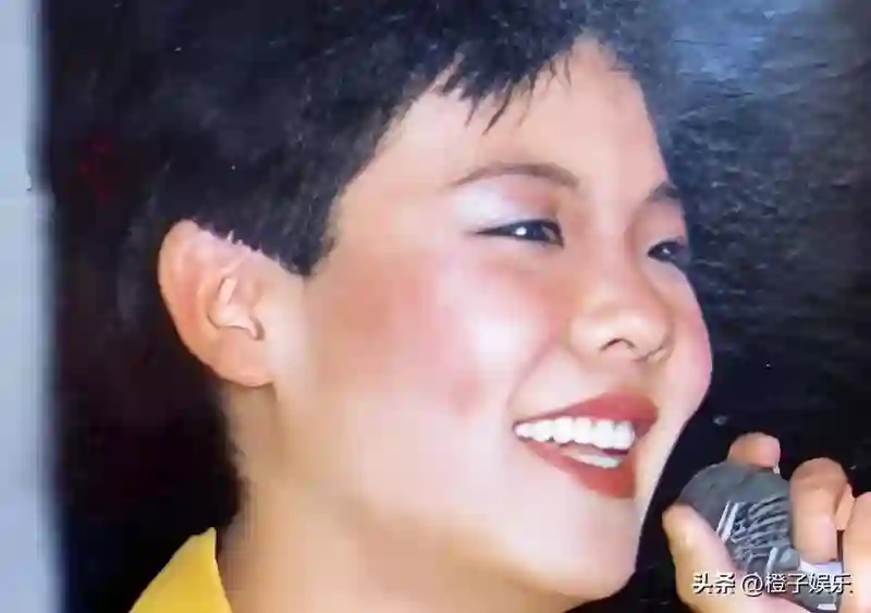春晚爆红后，她洗完澡从23楼一跃而下，临终时最后喊了声“妈妈”