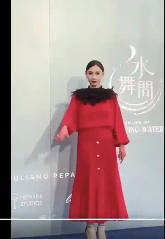 澳门大秀：59岁刘嘉玲霸气，44岁张柏芝骨相一绝，舒淇从未翻过车