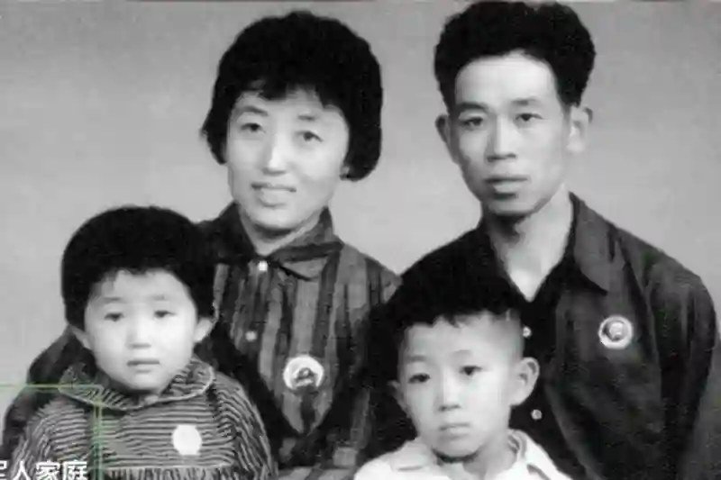 演员陈瑾：与哥哥约定一辈子不婚不育，却和62岁的巫刚在一起20年
