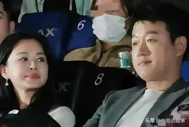 佟大为老婆关悦的脸好吓人，肿成了奶白馒头，脸上打了多少针呀？
