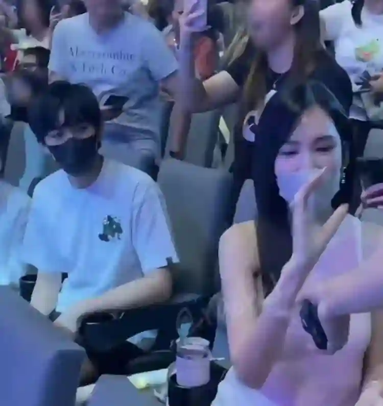 林志颖儿子kimi没长残，完美继承爸爸的高颜值，侧颜像极了王子