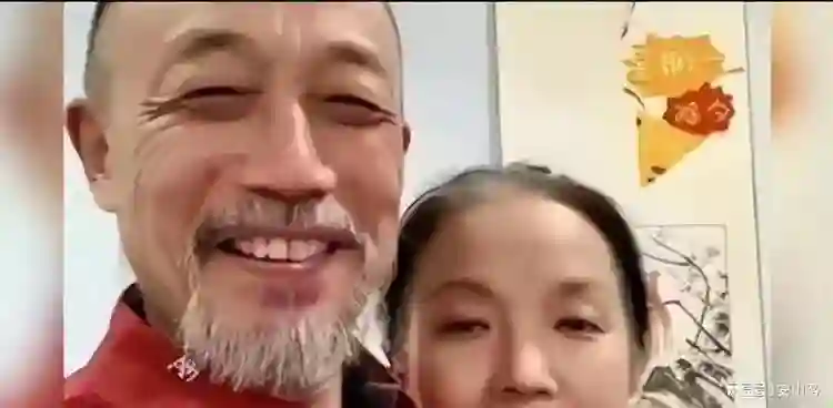 善恶终有报，如今靠捡垃圾为生的吕丽萍，彻底活成了一个笑话