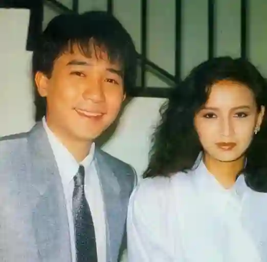 事实证明，与刘嘉玲中日分居的丁克一族梁朝伟，已走上另一条大道