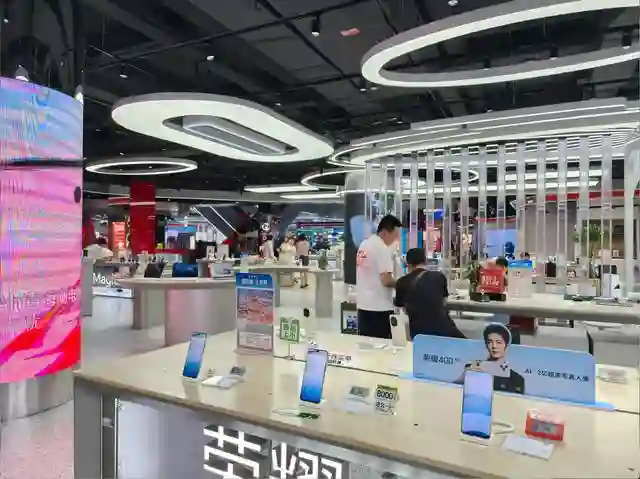 这届高考生在线下买手机：不喜尬吹，不追品牌，不被忽悠