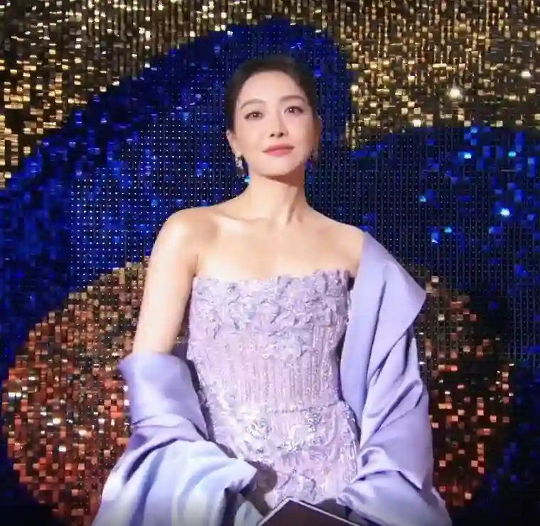 <em>红毯</em>生图来了！章子怡富态十足，钟楚曦过于瘦，金晨变化明显