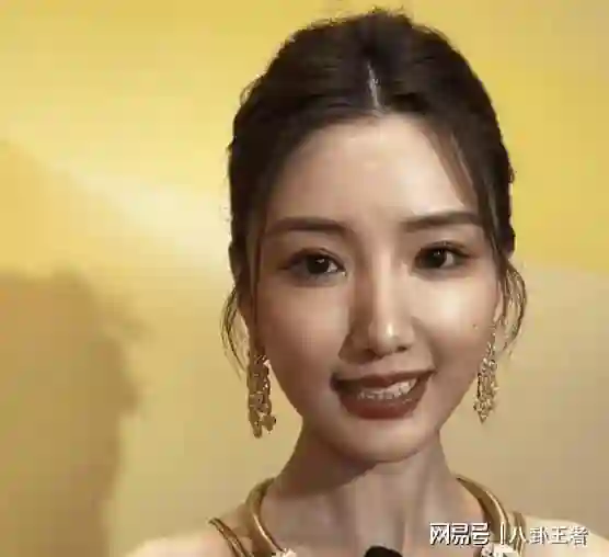 女明星怼脸拍！baby高圆圆毛晓彤齐溪输惨了，马苏徐娇吴越赢麻了