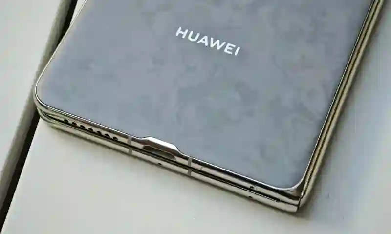 为什么手机外观越来越无趣了？