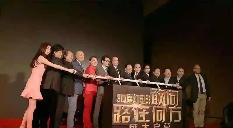 六小龄童为34岁女儿婚事发愁，女儿颜值曝光，才发现为啥没人敢追