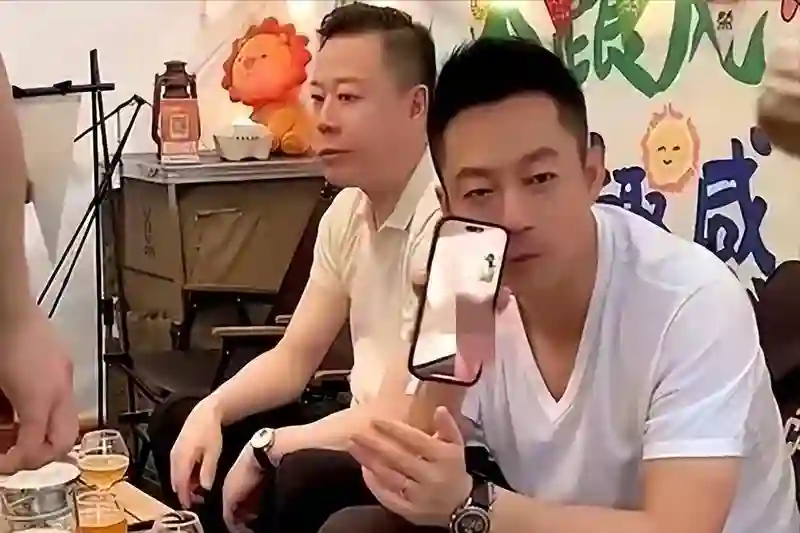 生日宴上“口吐芬芳”的汪小菲，却意外暴露了马筱梅的尴尬处境