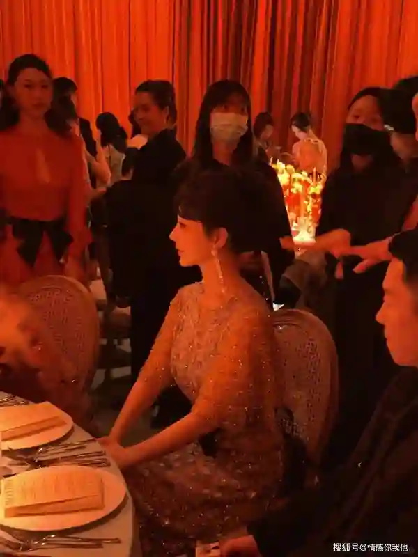 北影节晚宴上，林志玲被冷落，金晨被冷落，而c位表现令人震惊