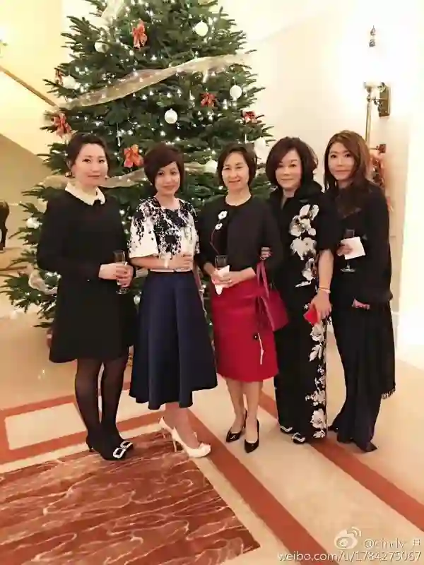王一博于适背后的女大佬，电影圈最会赚钱的制片人陈祉希