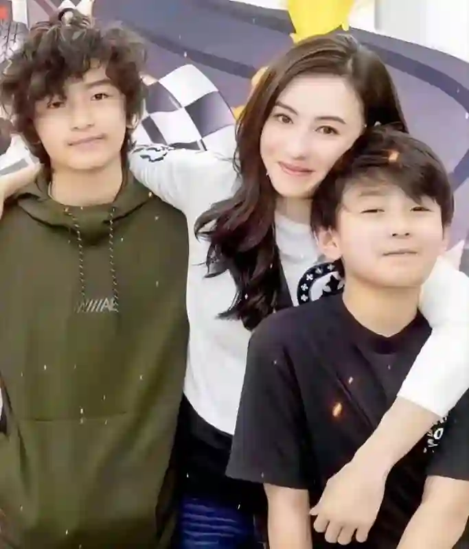 2个前夫是贵人！谢霆锋让张柏芝“二爆”，李亚鹏令王菲口碑逆转