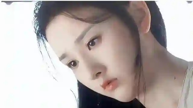 宋祖儿神似张柏芝到底算不算大美人？看她和杨幂的合照就有答案了