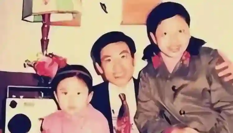 “骗”了我们30年，韩红父亲竟是家喻户晓的他，难怪都不敢得罪她