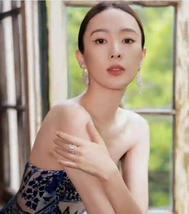 长得好不如嫁得好!被张国立打压15年的童谣,嫁大17岁男友终成影后