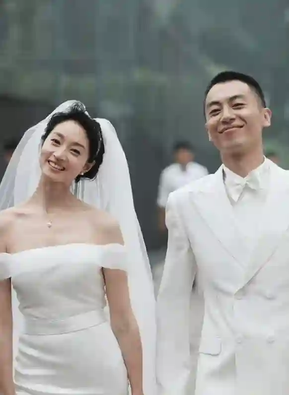 长了一张风流帅气的脸，情史却很干净，娱乐圈这8位男星太稀缺了