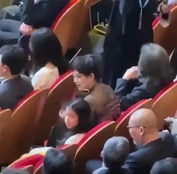 53岁汪峰做梦也没想到，自己9岁的三女儿，已经开始为他争光了