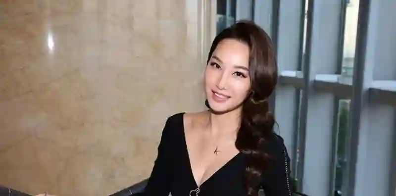 TVB知名主持炮轰三大港姐，暗指几位应被除名，徐子珊也被牵连
