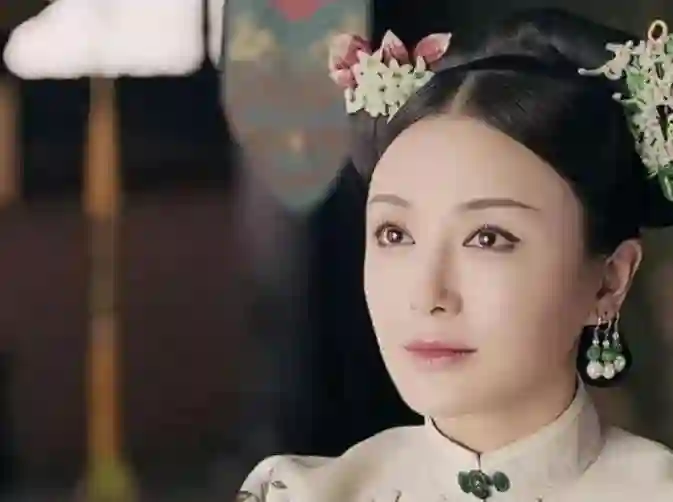 秦岚有多美？刘芸：追她的人太多了，上学时长得漂亮被男生尾随！