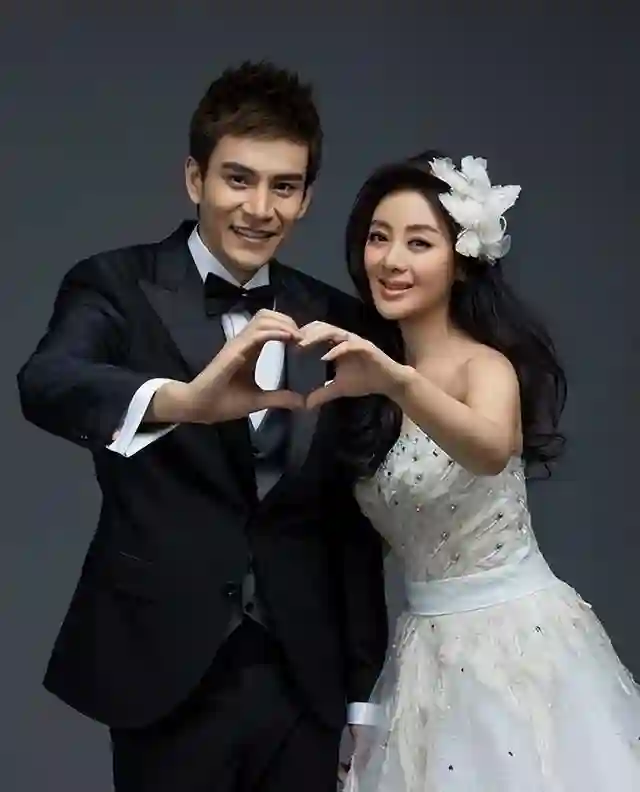 她靠一部剧吃一辈子，二婚嫁给“穷小子”，如今丈夫红到令人嫉妒