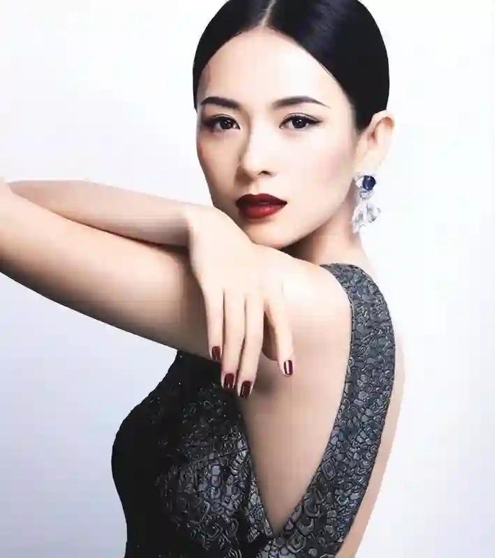 偶遇朱珠状态满分！“全球百美”称号背后，和章子怡差在哪？