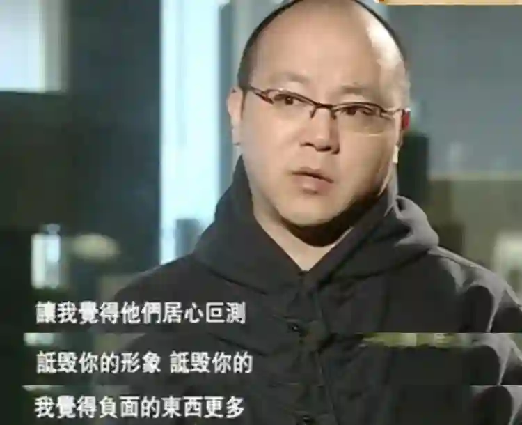 王菲窦唯北京往事：青春时爱上的人，要用多少个十年才能释怀？