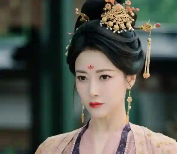 《书卷一梦》女演员颜值排名，51岁的她排第一，李一桐勉强进前三