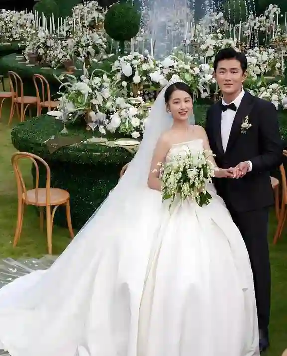 八竿子打不着的4对明星是夫妻，冷门程度超乎想象，太让人感到意外
