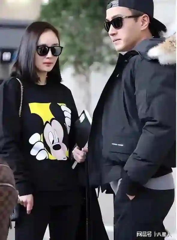 杨幂缺席女儿成长6年!10岁小糯米很懂事,力挺妈妈:妈妈在打拼事业