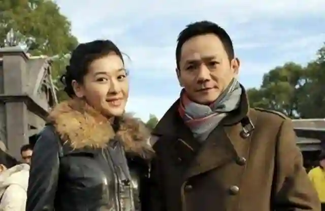 华表影帝在亡妻葬礼上哭晕，立誓永不再娶，16年过去他做到了吗？